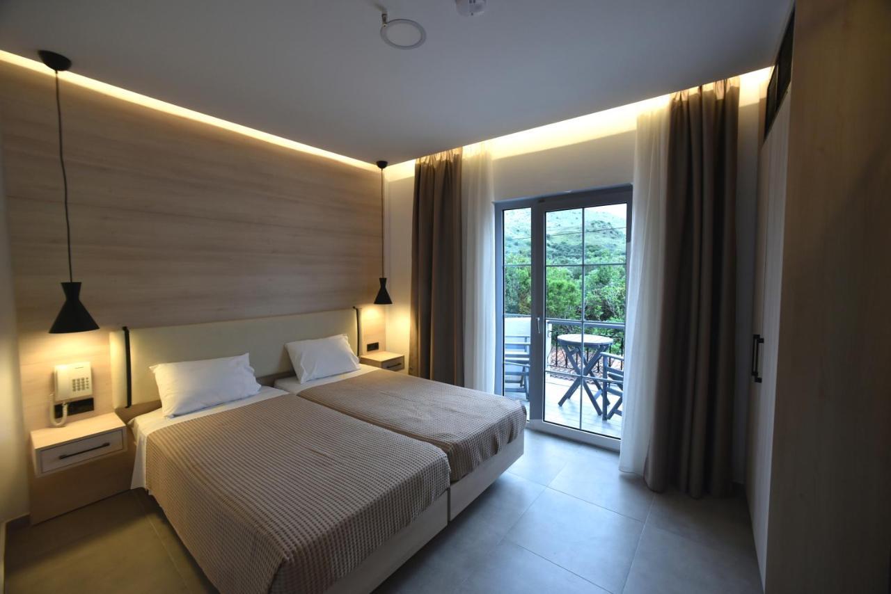 Hotel Bella Vista Mithimna Ngoại thất bức ảnh